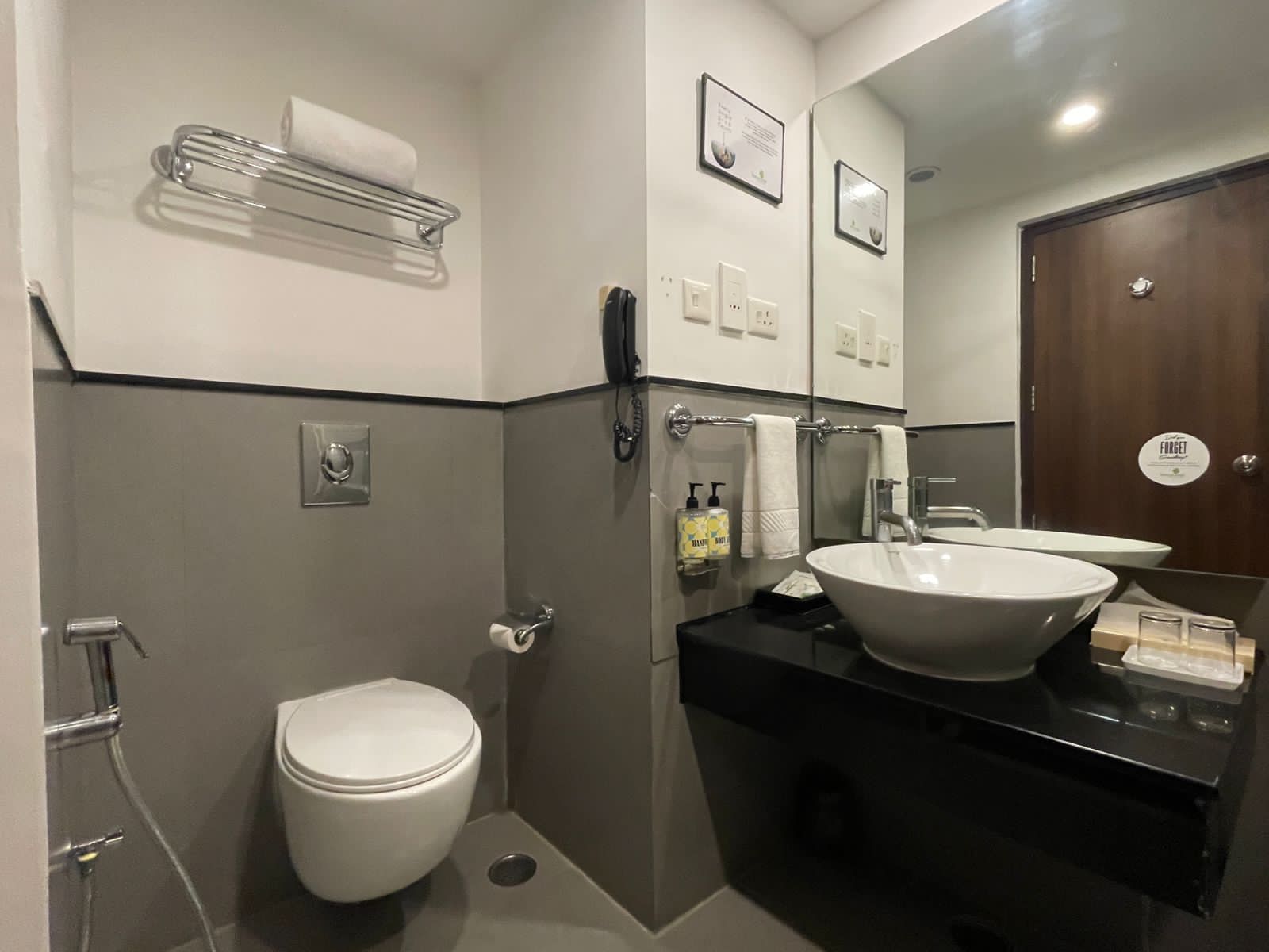 PHOTO-2022-04-21-12-11-31 32